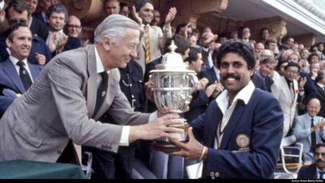 Kapil Dev, World Cup Trophy, Cricket In India, First World Cup, Test Match, World Cricket, India Win, India Independence, Indian Cricket