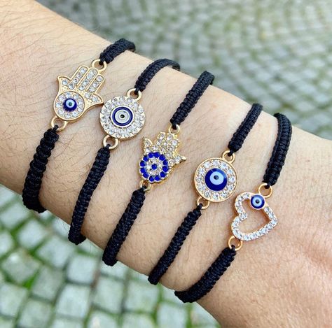 Nazar Bracelet, Bracelets Christmas, Hamsa Evil Eye, Lucky Charm Bracelet, Black Macrame, Hamsa Charm, Evil Eyes, Etsy Bridesmaid Gifts, Blue Evil Eye