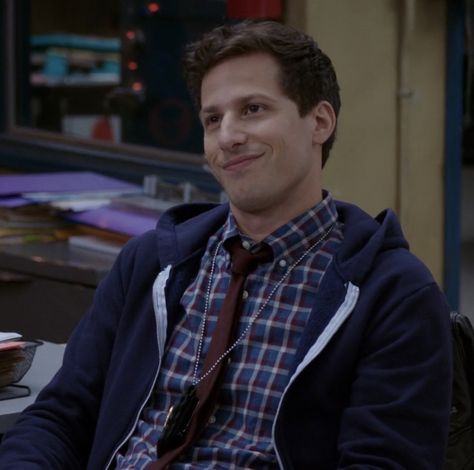 Jake Brooklyn 99, Brooklyn Nine Nine Jake, Jake Peralta Pfp, Jake Peralta Icon, Jake Peralta Mafia, Jake Peralta Prison, Andy Samberg Icon, Jake Peralta Smiling, Jorma Taccone