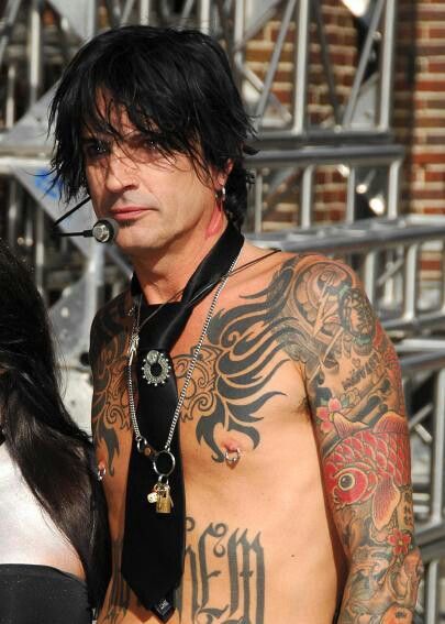 . Tommy Lee Now, Tommy Lee Motley Crue, Emo Boyfriend, Pam And Tommy, Vince Neil, Motley Crüe, 80s Men, Nikki Sixx, Tommy Lee