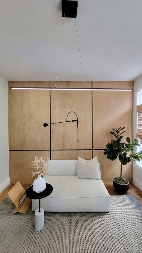 Ply Wall Panelling, Plywood Feature Wall Bedroom, Plywood Wall Bedroom, Ply Interior Walls, Ply Feature Wall, Plywood On Walls, Ply Walls Interiors, Plywood Home Decor, Wall Plywood Design