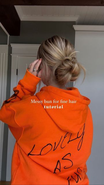 TORIE BLISS on Instagram: "Messy bun for fine hair 🧡🔥 Save & try Hoodie @hellbabes code “torielynnbliss”" How To Make Messy Bun, Hoodie Hairstyles, Messy Bun For Short Hair, Cute Messy Buns, Claw Clip Hairstyle, Hairstyles Casual, Clip Hairstyle, Hair Styels, Hairstyle Examples