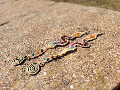 Snake Seed Bead Earrings, Beaded Snake Earrings, Ancient Serpent, Serpent Earrings, Rainbow Snake, E Jewelry, Snake Earrings, Dragon Eye, Making Beads