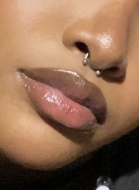 black girl lip combo septum piercing Spectrum Piercing Black Women, Septum On Black Women, Gold Septum Piercing On Black Women, Septum Black Women, Septum Piercing Black Women, Nose Piercing With Septum, Smiley Piercing On Black Women, Nose Piercing Black Woman, Piercings Nose Septum