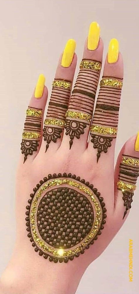 Gorgeous Mehndi Design, Glitter Mehndi, Mehndi Designs New, Glitter Henna, Arab Mehndi, Unique Mehndi, Design Henna, White Henna, Stylish Mehndi