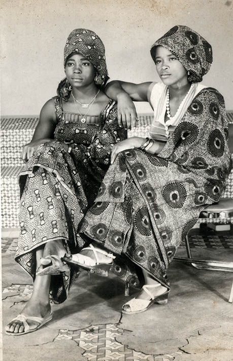 Seydou Keita, Outfits For Black Women, Vintage Black Glamour, African People, We Are The World, African Diaspora, Foto Art, African History, African Culture