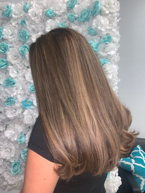 Blowdry Straight Hair, Straight Hair Blowout Long Hairstyles, Blow Dry Styles, Blow Dried Straight Hair, Straight Blow Dry, Straight Blowout With Volume, Blowdry Hair, Blowdry Hairstyles, Blow Dry Hairstyles