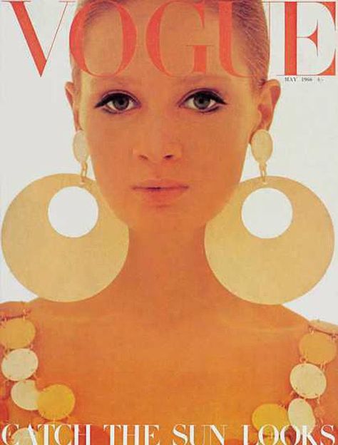 Fashion Magazine Covers Photography, 1960s Vogue, Magazine Design Cover, Fashion Magazine Design, Vogue British, Jean Shrimpton, Vogue Vintage, Vogue Magazine Covers, David Bailey