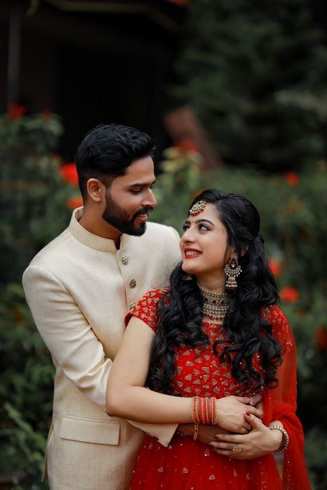 Kankupagla Couple Pose, Engejment Couple Pic, Capal Pic Love, Capal Pic, Anniversary Couple Photoshoot, Love Photo Image, Engagement Portraits Poses, Pre Wedding Photoshoot Props, Indian Bride Photography Poses