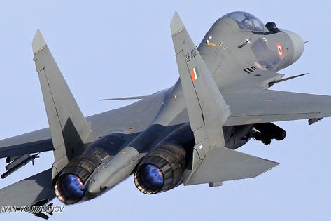 https://flic.kr/p/2jnVK1Y | Sukhoi Su-30MKI SB402 Indian Air Force No. 15 Squadron | Sukhoi Su-30MKI SB402 Indian Air Force No. 15 Squadron at Eielson AFB during Red Flag Alaska 16-1 Air Force Pictures, Airplane Pics, Sukhoi Su 30, Pilots Art, F22 Raptor, Indian Air Force, Military Hardware, Aviation Photography, Army Vehicles