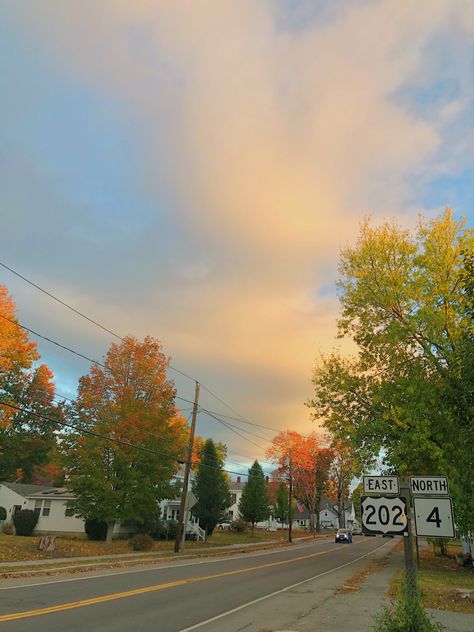 fall maine road aesthetic Maine Aesthetic Fall, Maine In Fall, Fall East Coast, Fall In Maine, Maine Aesthetic, Maine Fall, Road Aesthetic, Maine In The Fall, Maine Trip