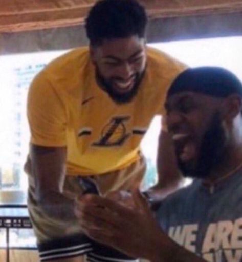 LeBron James, King James, Anthony Davis, Los Angeles Lakers, Lakers, NBA, NBA Memes, NBA Twitter, Black Twitter, Twitter Memes Lebron James King, James King, Nba Funny, Twitter Memes, Basketball Memes, Black Twitter, Nba Memes, Basketball Funny, Nba Pictures