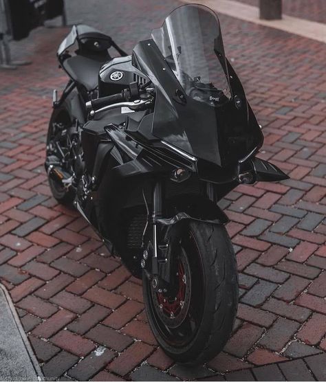 Yamaha R1m Black, Bikes Black, Yamaha Yzf R, Bike Bmw, Big Bike, Yamaha Bikes, Motorbike Design, Motorcycle Aesthetic, Motorcycle Black