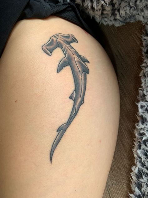 #hammerhead #shark #sharktattoo #thightattoo #womensthigh Hammerhead Tattoo, Shark Tattoo Ideas, Hammer Tattoo, Hammerhead Shark Tattoo, Shadow Tattoo, Beginner Tattoos, Shark Tattoo, Shark Tattoos, Healing Tattoo