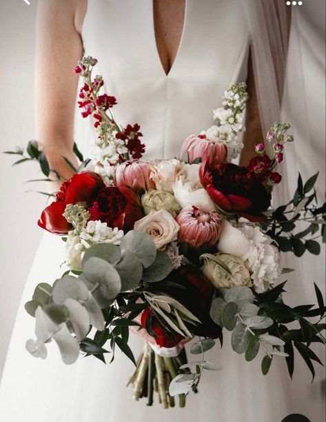 Cabernet Wedding Flowers, February Engagement Pictures, Red And White Flower Bouquets, White And Red Bouquet, Burgundy Bouquet Wedding, March Wedding Flowers, Wine Wedding Flowers, Hilltop Wedding, Burgundy Bridal Bouquet