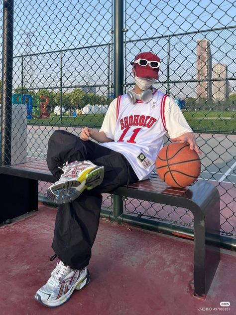 Sporty Boy Aesthetic, Basketball Outfits Men, Japanese Americana Fashion Men, Filipino Streetwear, Americana Fashion Men, Basketball Outfits, Basketball Outfit, Korean Street Fashion Men, Sneakers Outfit Men