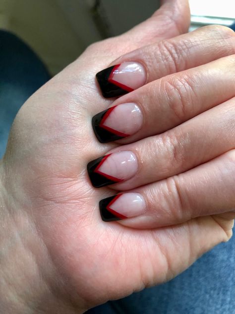 Black And Red Tipped Nails, Red French Tip With Black Line, Black With Red Accent Nails, Red Nails Black French Tip, Black And Red Nails French Tips, Red And Black Simple Nails, Black Red French Tip Nails, Red And Black Nails French Tips, Black Nails Red Tips