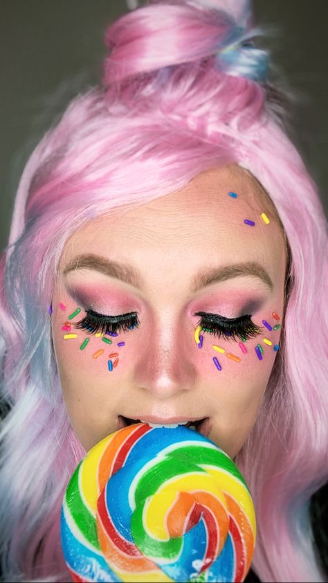 Candy Themed Makeup Looks, Sprinkles Makeup Look, Candy Queen Makeup, Candyland Halloween Makeup, Cupcake Makeup Look, Candy Makeup Halloween, Candy Face Makeup, Candy Girl Makeup, Lollipop Costume Women