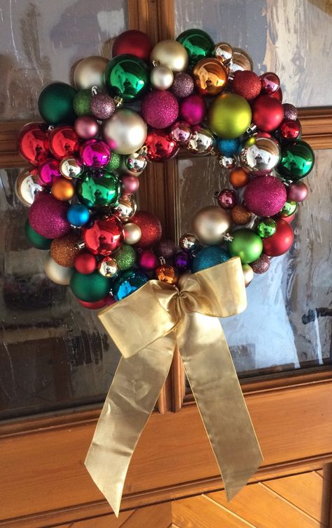 Christmas Bubble Wreath Bubble Wreath, Wreaths Diy, Xmas Ideas, Business Idea, Christmas Wreaths Diy, Ornament Wreath, Diy Wreath, Christmas Ideas, Christmas Decor