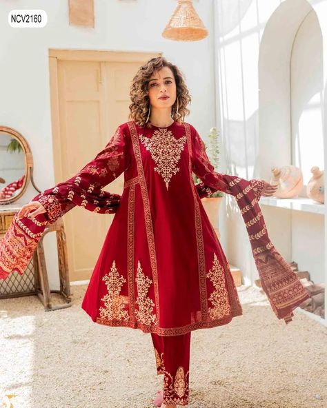 Latest Suit Designs, Panjabi Dress, Plazo Suit Design, Latest Suit Design, Maharani Designer Boutique, Dress Salwar Kameez, Stylish Short Dresses, Sana Safinaz, Designer Boutique