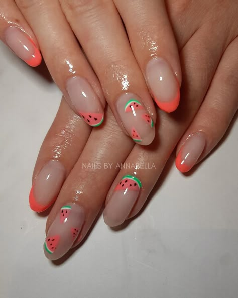 European Nail Art, Mango Nail Art, Fruity Nails Summer, Summer Nails Spain, Watermelon Nail Ideas, Nail Designs Fruit, Fruit On Nails, Fruity Summer Nails, Fruits Nail Art