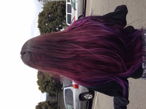 Ombré hairstyle, pink to purple, long hair, did it myself, straight hair Purple Dyed Ends, Purple Balayage Straight Hair, Dark Purple Ends Hair, Purple Ombre Hair Straight, Dark Purple To Lavender Ombre Hair, Dyed Hair Ombre, Dyed Tips, Straight Layered Hair, Dye My Hair