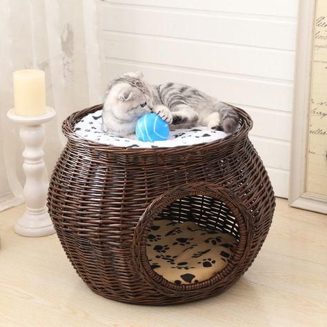 Handmade Natural Wicker Cat House #cat, #cool, #house Cat Basket Bed, Small Dog Kennel, Wicker Weaving, Cat Cool, Cool House, Cat Kennel, Cat Spray, House Cat, Brown Cushions