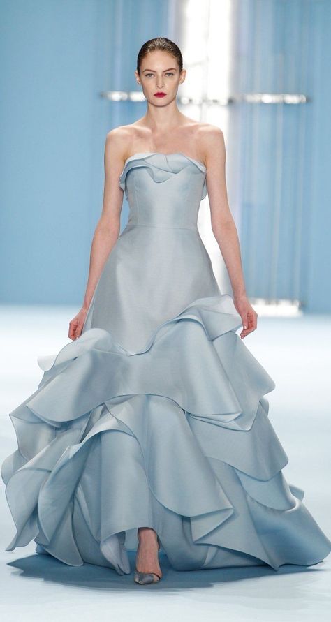 Blue Ball Gowns, 파티 드레스, Couture Gowns, Gorgeous Gowns, Fall 2015, Mode Inspiration, Carolina Herrera, Beautiful Gowns, Fancy Dresses