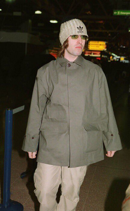 Liam Oasis, Oasis Style, 00s Music, Liam Gallagher Oasis, Oasis Clothing, Oasis Band, Grunge Chic, Liam Gallagher, Oasis Fashion