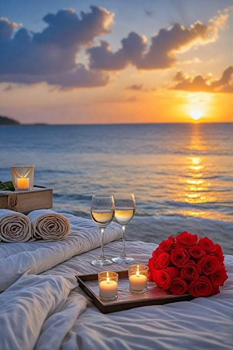 Romantic Beach Picnic, Romantic Candle Dinner, Dream Dates, Nature Destinations, Romantic Nature, Picnic Inspiration, Romantic Ideas, Romantic Dream, Romantic Picnics