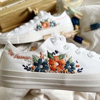 Embroidery Wedding Shoes, Embroidered Bridal Shoes, Embroidery Sneakers Diy, Embroidered Shoes Diy, Embroidery Shoes Diy, Boot Embroidery, Embroidered Wedding Gifts, Embroidery Sneakers, Sneakers Art