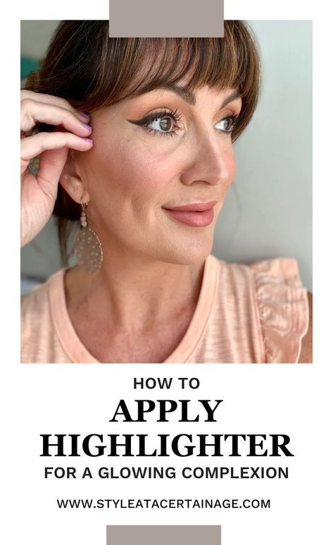 Makeup trends come and go, but a glowing complexion is ALWAYS going to be in style. Today, I'm going to show you how to apply highlighter like a pro. Regardless of your skin tone and face shape, everyone can benefit from using a little highlighter. IF you choose the right shade and placement on the face, it can be your secret weapon for that lit from within look. Where Do You Put Highlighter On Face, How To Highlight Face, How To Use Highlighter Makeup, Where To Apply Highlighter On Face, Makeup Highlighter How To Apply, Where To Highlight Your Face, How To Apply Highlighter Makeup, How To Use Highlighter, How To Use Highlighter On Face