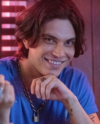 Samuel Larsen as Zed Evans “I'm into flowers. 🥀” Glee Season 4, Samuel Larsen, Hero Fiennes Tiffin After, Anna Todd, Sweet Boyfriend, Josephine Langford, Singing Career, After Movie, Aesthetic People