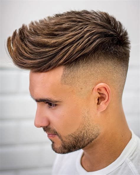 Undercut Shaved Haircut: Edgy Styles for a Bold Look - Corte de pelo afeitado y recortado Best Undercut Hairstyles, 2023 Hairstyles, Undercut Hairstyle, Beyonce Hair, Undercut Long Hair, Undercut Styles, Undercut Men, 2023 Hair, Long Hair On Top