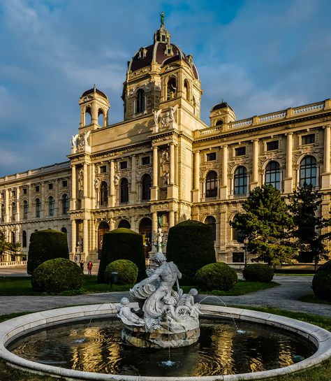 Wien Aesthetic, Vienna Trip, Vienna Aesthetic, Vienna Waits For You, Kunsthistorisches Museum Wien, Summer Abroad, Vienna Travel, Europe Aesthetic, Senior Trip