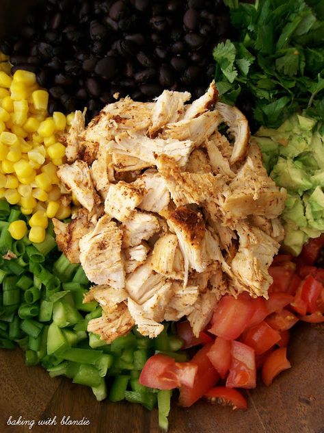 Southwestern Chopped Chicken Salad... This has been made about every other week by me and my husband. It's fresh, healthy and kinda like a chipotle burrito bowl without the rice. Chopped Chicken Salad, Foreign Recipes, Tasty Salads, Southwest Chicken Salad, Southwestern Chicken, Chicken Chopped Salad, Resep Salad, Eat Salad, Chopped Salad