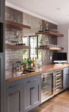 Custom Home Bars, Modern Kitchen Open, Home Bar Rooms, Bar Sala, Basement Bar Designs, Kitchen Ideas Dark Cabinets, Kitchen Ideas Dark, Transitional Decor Kitchen, Home Coffee Bar