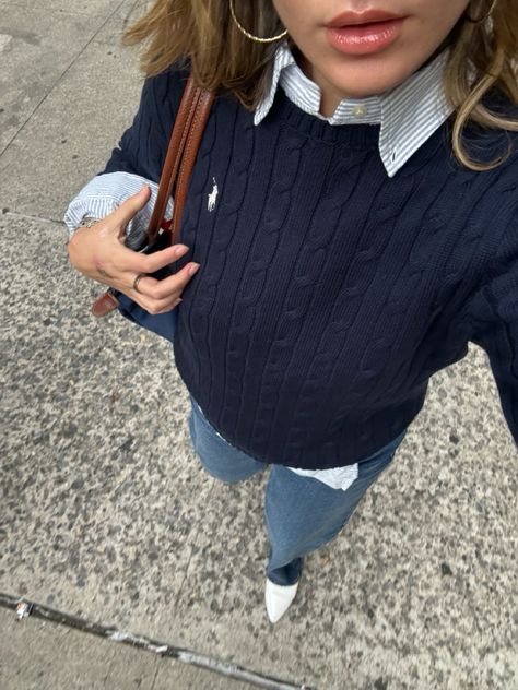 Polo Cardigan Outfit, Polo Sweater Outfit Women, Ralph Lauren Outfits Women, Polo Ralph Lauren Women Outfits, Navy Blue Sweater Outfit, Ralph Lauren Sweater Outfit, Polo Outfits For Women, Polo Sweater Outfit, Polo Shirt Outfit Women's