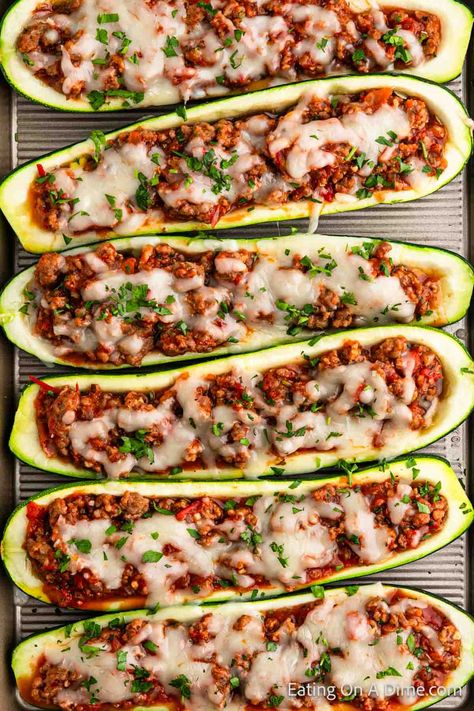 Stuffed Zucchini Boats Recipe - Eating on a Dime Vegetarian Zucchini Boats, Recipe Ground Turkey, Zucchini Boats Recipe, Zucchini Stuffed, Zucchini Boat Recipes, Stuffed Zucchini Boats, Yellow Squash Recipes, Stuffed Zucchini, Healthy Zucchini