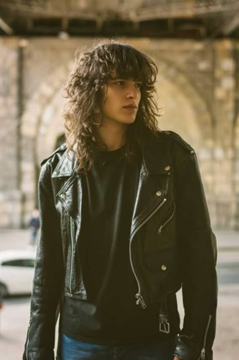 Rockstar Hairstyles, Pirate Core, Long Curly Hair Men, Male Haircuts Curly, Rocker Hair, 70s Hair, Shaggy Hair, Men's Long Hairstyles, Haircut Curly