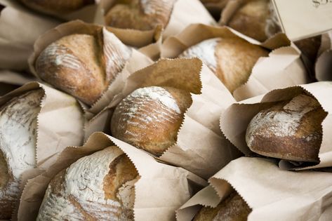 Here’s Why Grocery Stores Sell Bread In Paper Bags Freeze Bread, Selling Bread, Soften Brown Sugar, How To Store Bread, Cooking Bread, Bread Bags, Soda Bread, Sourdough Recipes, Grocery Stores