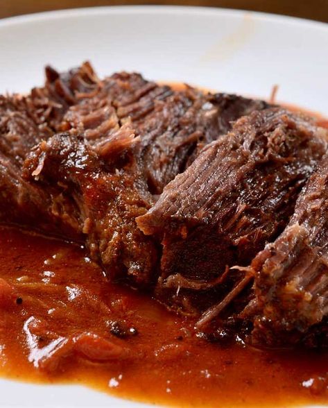 Cajun Pot Roast, Tomato Gravy Recipe, Creole Cooking, Cajun Dishes, Cajun Creole Recipes, Tomato Gravy, Cajun Cooking, Louisiana Recipes, Creole Recipes