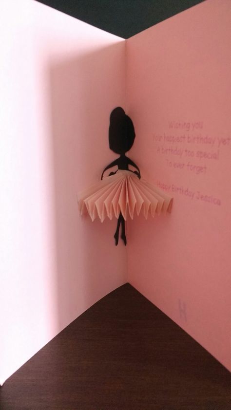 Pop up ballerina card Ballet Diy Crafts, Ballerina Birthday Card, Ballet Cards, Ballerina Card, Ballet Crafts, Diy Postcard, Book Art Projects, Ballet Birthday, Ballerina Gift