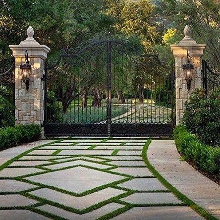 Driveway Entrance Landscaping, Driveway Entrance, Driveway Design, Driveway Landscaping, Front Gates, Iron Gate, Luxury Homes Dream Houses, Dream House Interior, Dream House Exterior