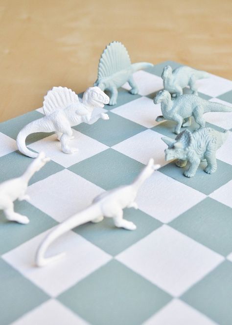 Diy Chess Set, Checkered Board, Diy Dinosaur, Chess Gifts, Chess Set Unique, Chess Boards, Dinosaur Gifts, Chess Sets, Dinosaur Decor