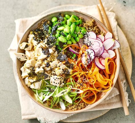 Ponzu tofu poke bowl Tofu Poke, Healthy Takeaway, Silken Tofu Recipes, Vegetarian Substitutes, Poke Bowl Recipe, Low Calorie Vegan, Bbq Spice, Vegetarian Nutrition, Savory Vegan