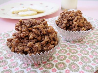 Chocolate Crackles Recipe, Christmas Party Finger Foods, Chocolate Crackles, Kids Treats, Rice Bubbles, Grandma's Recipes, Easy Peasy Recipes, Ginger Biscuits, Kids Party Food