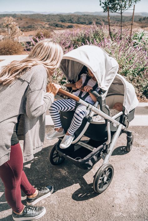 Reasons Why I Love the UPPAbaby Vista Stroller Now That I Have Two Kids! - A Touch of Pink Stroller Pictures Instagram, Vista V2 Stroller, Uppa Baby Stroller, Double Stroller For Infant And Toddler, Double Baby Strollers, Girl Strollers, Uppababy Vista Stroller, Baby Items Must Have