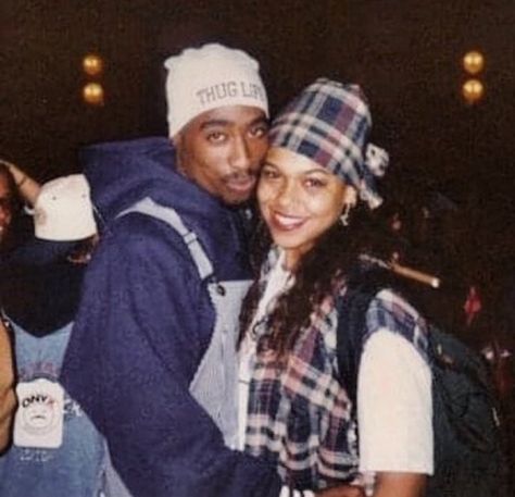 2pac And Girlfriend, Tupac And Girlfriend, Tupac Aesthetic, Kiely Williams, Tupac Photos, 2pac Videos, 90s Rappers Aesthetic, Don 2, Tupac Makaveli