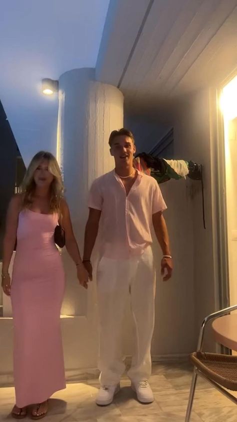 Matchy Outfit Couple, Couple Date Night Outfits, Matching Couple Outfits Summer, Cancun Outfits, Love Soulmate, Anniversary Outfit, Holiday Outfits Summer, Couple Matching Outfits, Cute Vacation Outfits